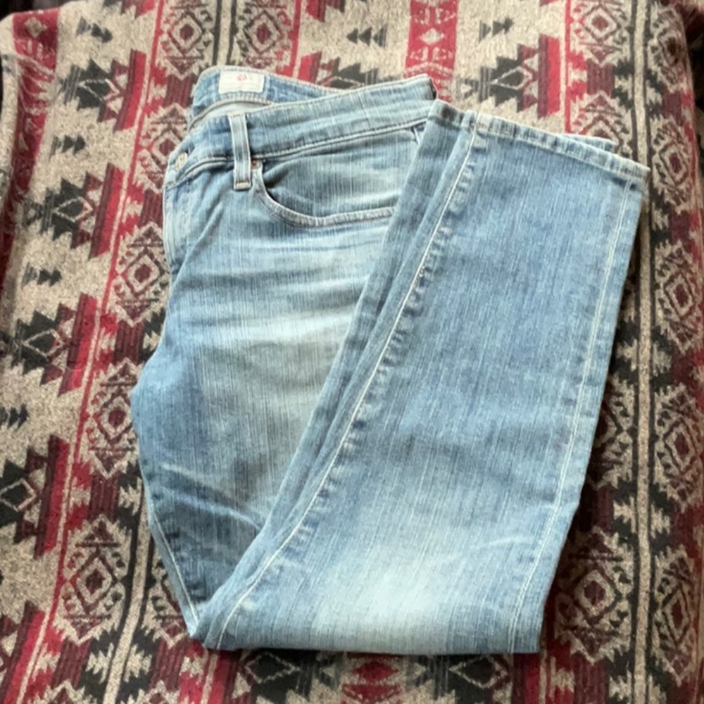 AG Nikki crop 30